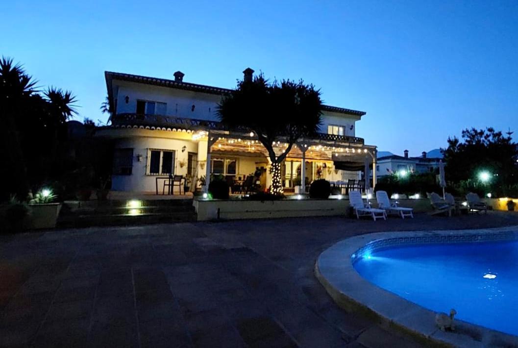 Casa Nuestro Sueno Bed & Breakfast Vinuela Exterior photo